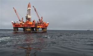 «Роснефть» откладывает бурение Арктике до 2016 года