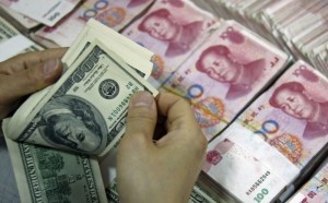 Продажа американских долгов оказывает помощь юаню